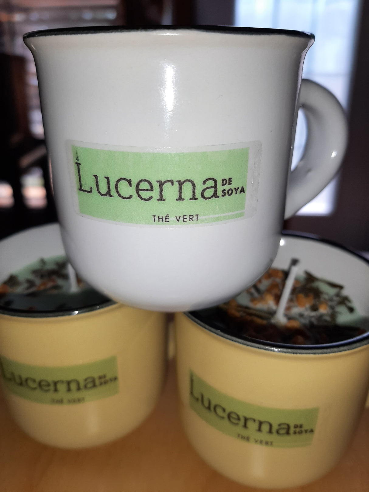 LUC0001 - Green tea candle 