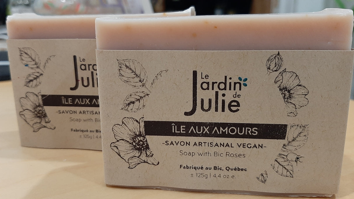 JdJ0445 - Vegan artisanal soap - Love Island