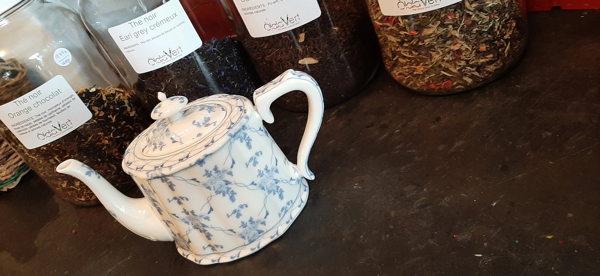 CSL0003 - Pink Brocade Teapot 