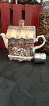 CSL0002 - The Old Forge teapot 