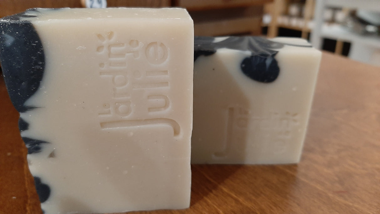 JdJ0458 - Vegan artisanal soap - Black spruce