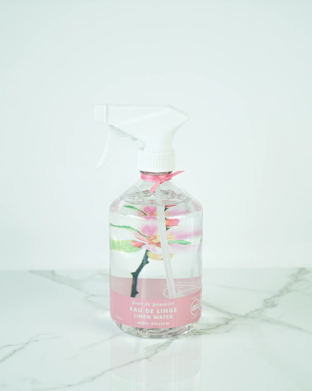 ONA1345 - REFILL - Linen water - Apple blossom 